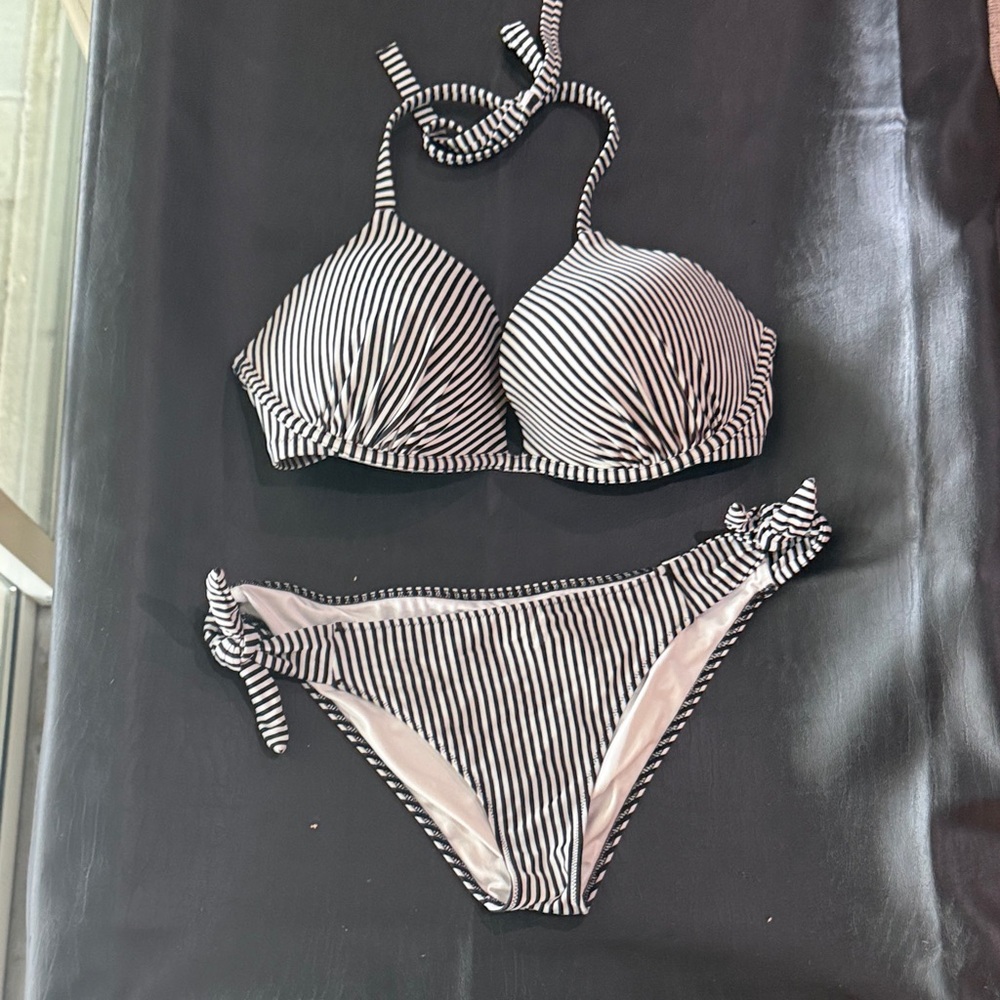 Shade & Shore Monochrome Bikini